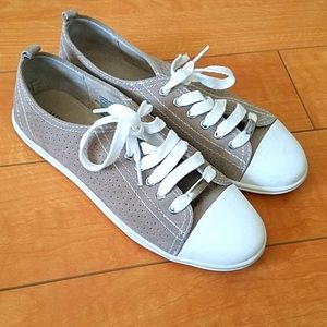 Merona manmade leather shoes